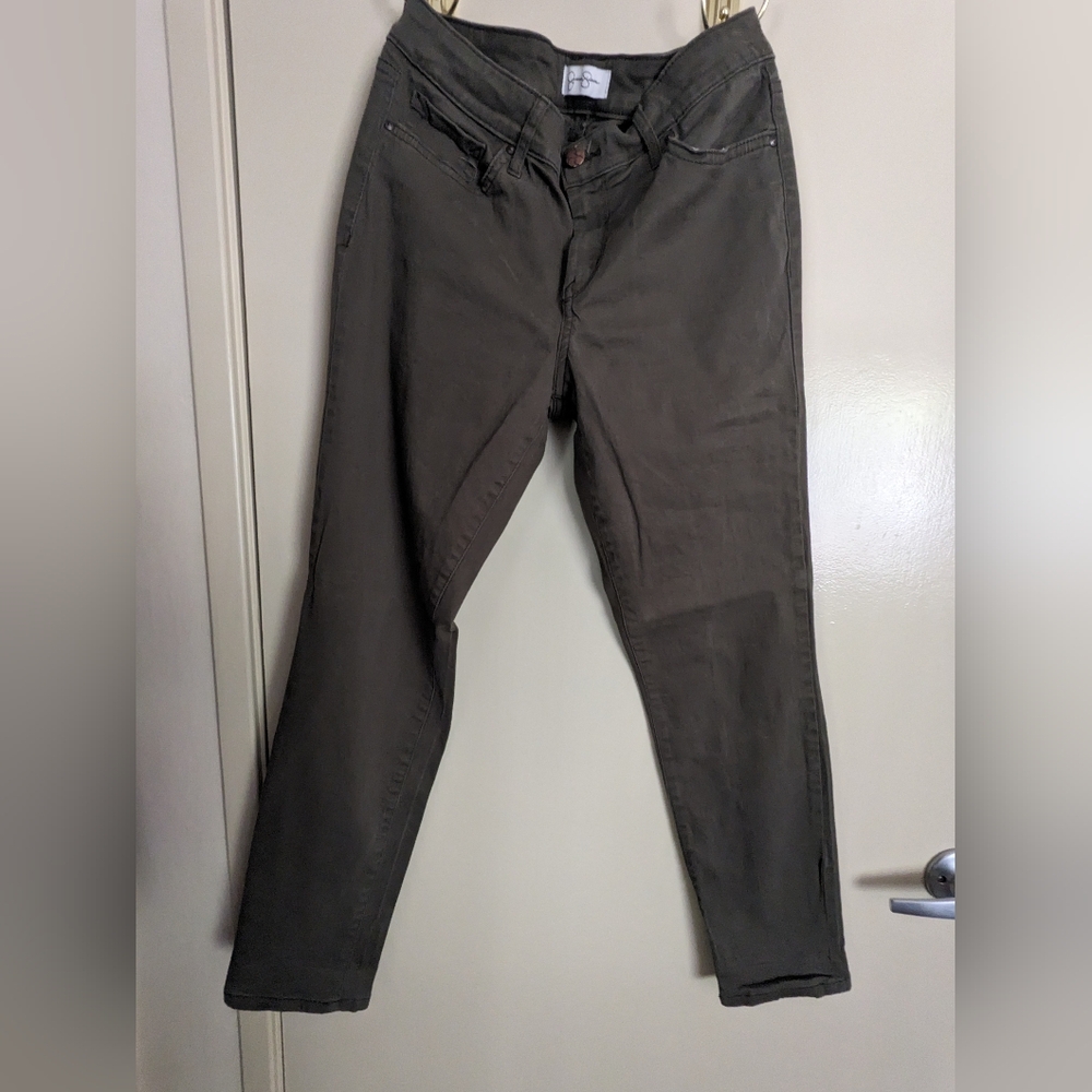 Jessica Simpson Jeans Crop - Picture 6 of 9